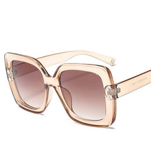 Load image into Gallery viewer, Oversized Sunglasses